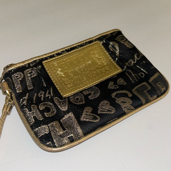 Coach Poppy Wristlet - Picture 3 of 6